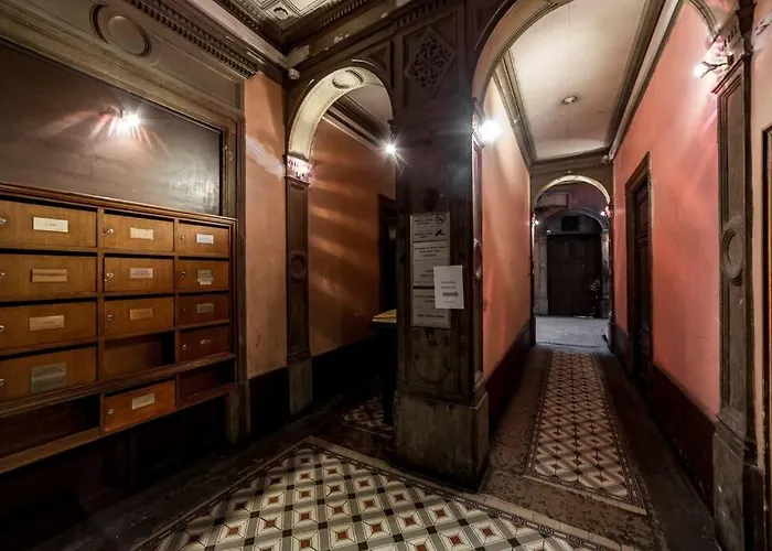 Bourgeois, Deux Chambres, Bellecour Apartment *